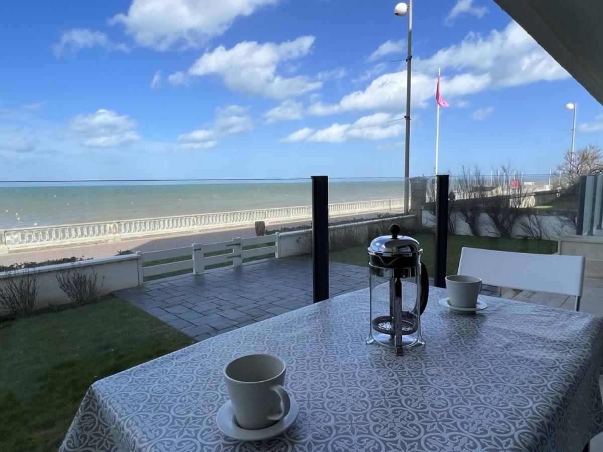 Studio En Centre-Ville De Cabourg Avec Balcon Et Parking - Fr-1-487-345 Exterior photo